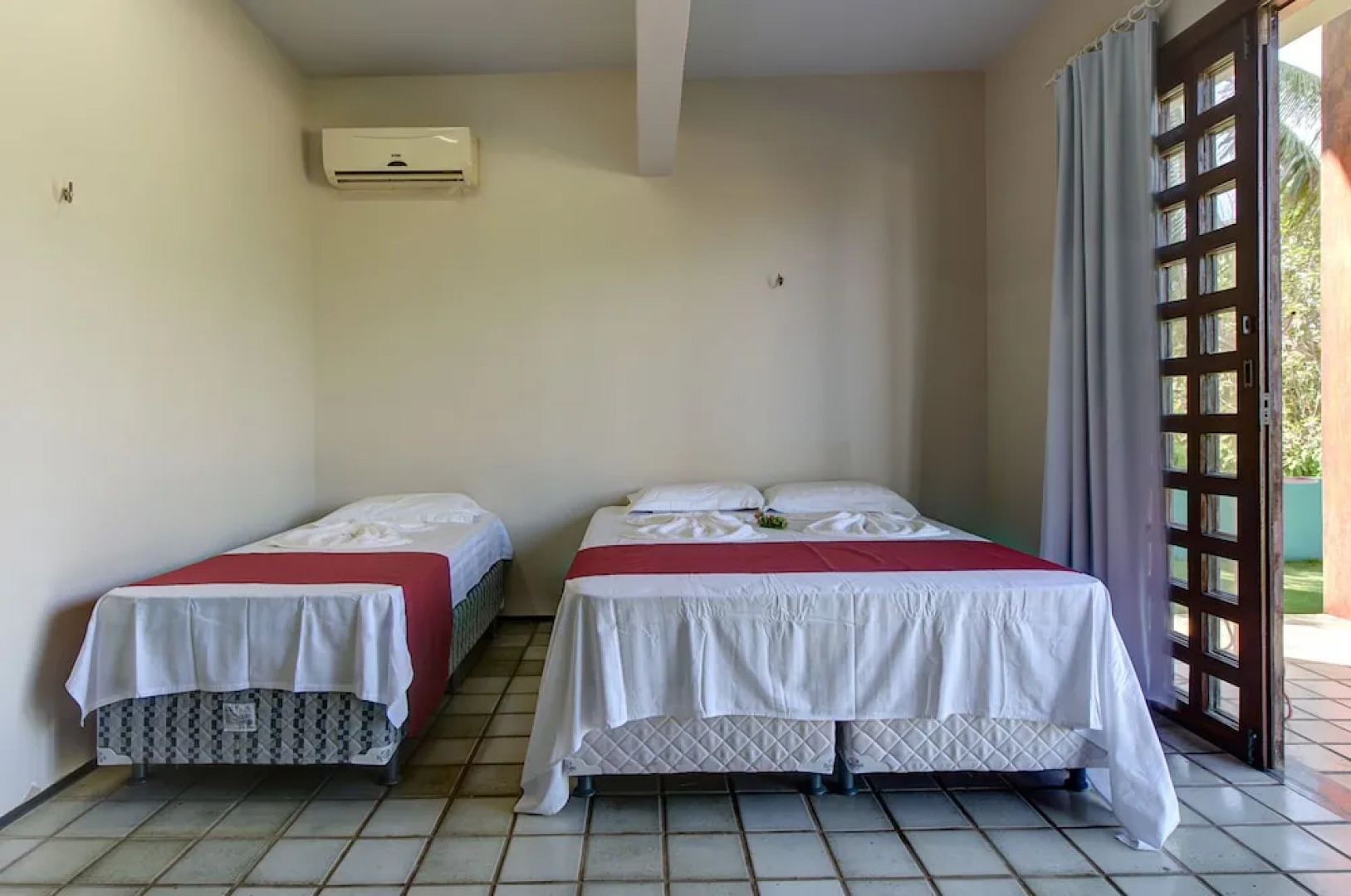 Casa com excelente localização no centro de Cumbuco