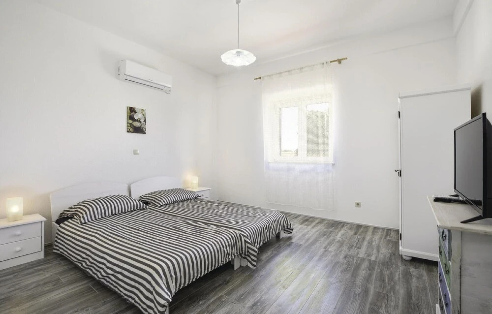 Awesome Home in Seget Gornji With Sauna, Wifi and 8 Bedrooms