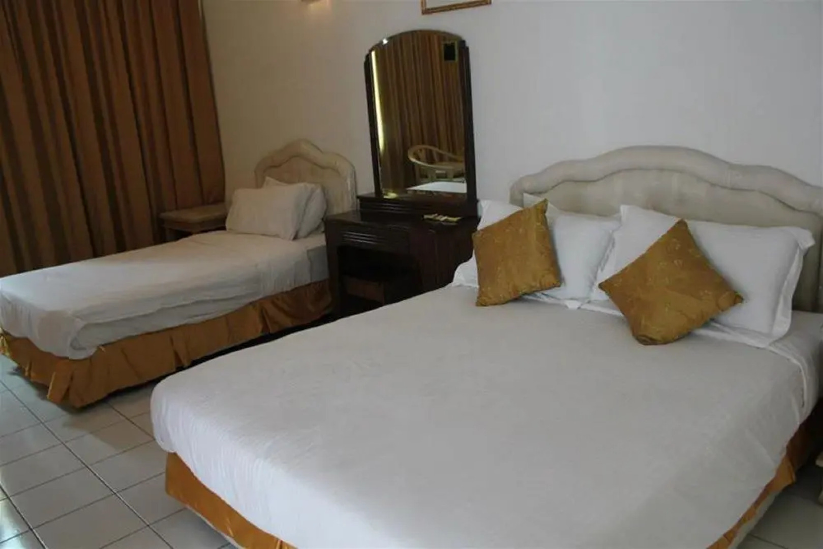 Habiba Suites