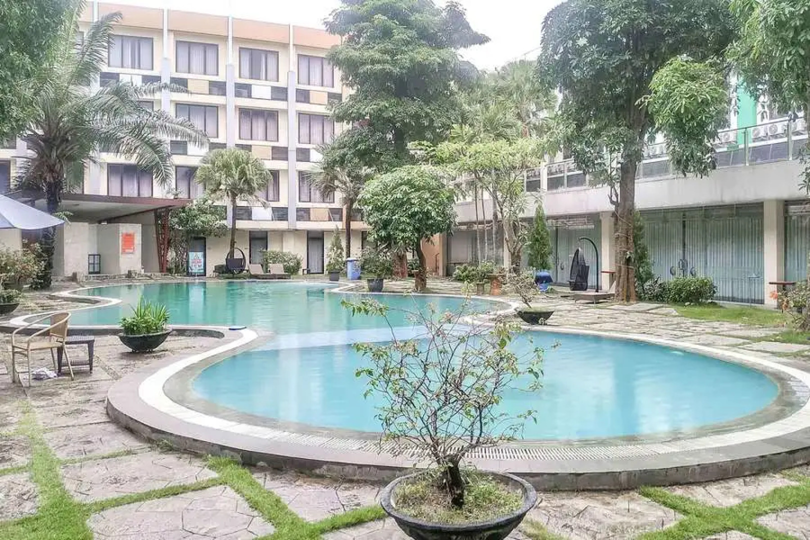 RedDoorz Premium @ Jalan Veteran Bojonegoro