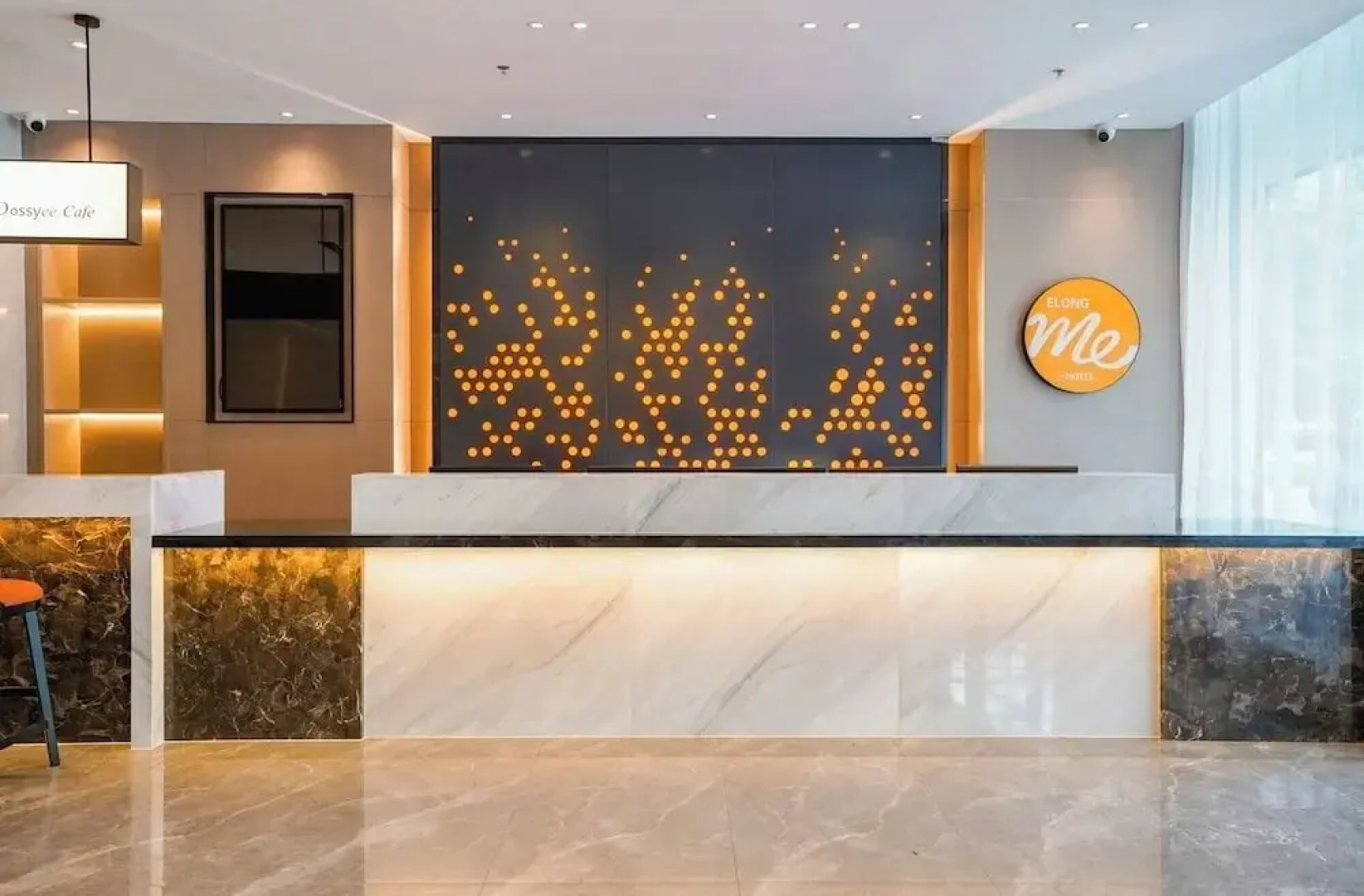 yi xuan hotel - bus station