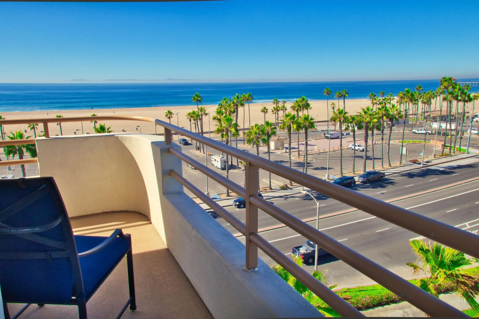 The Waterfront Beach Resort, A Hilton Hotel