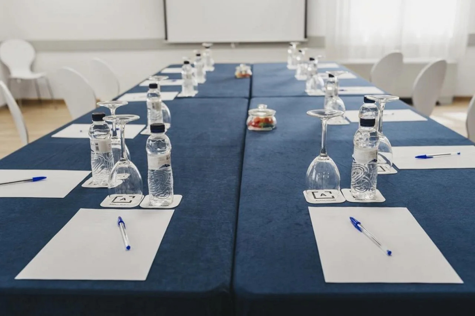 Отель Tres Torres Atiram