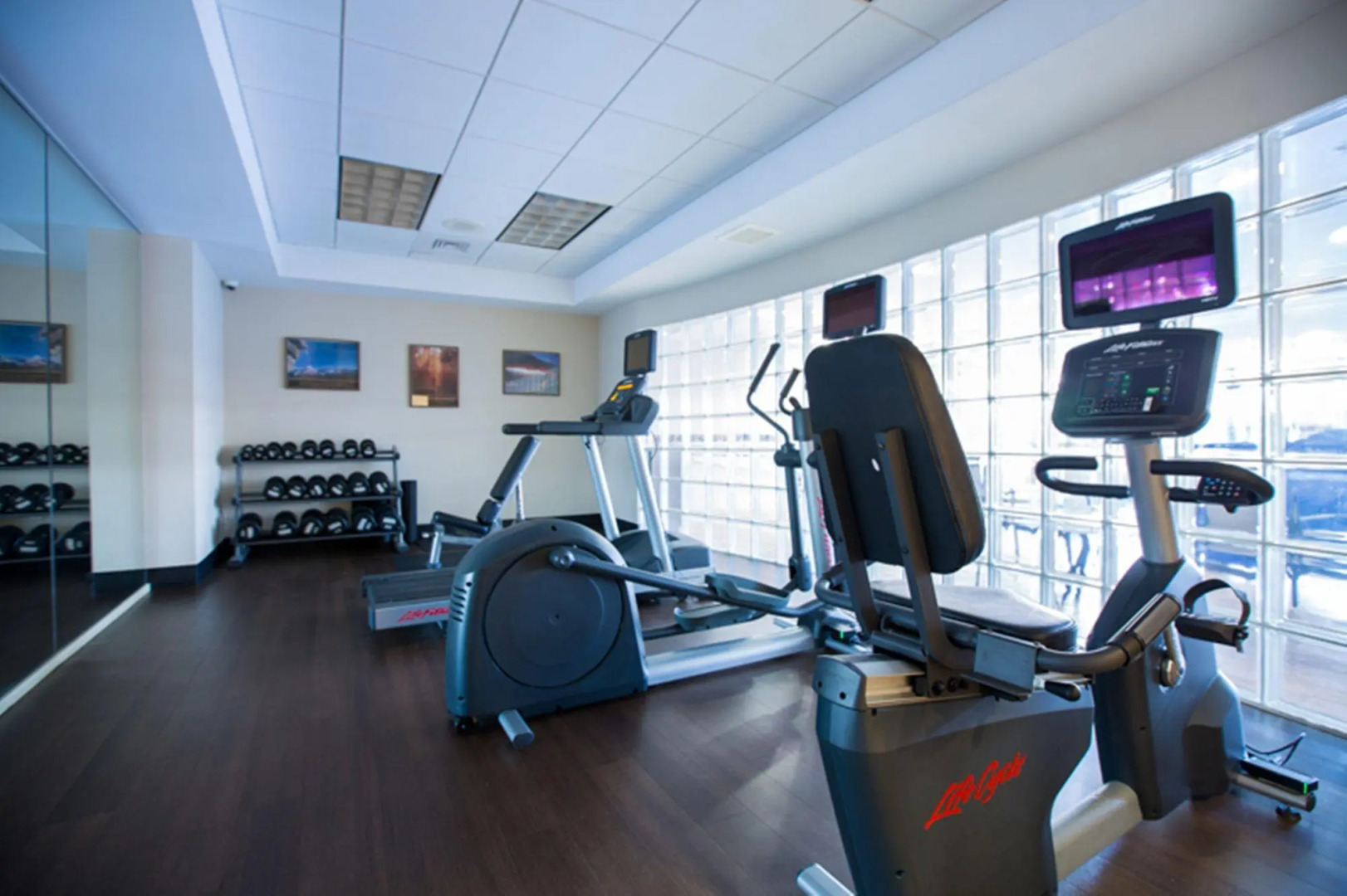 Holiday Inn Manchester Airport by IHG