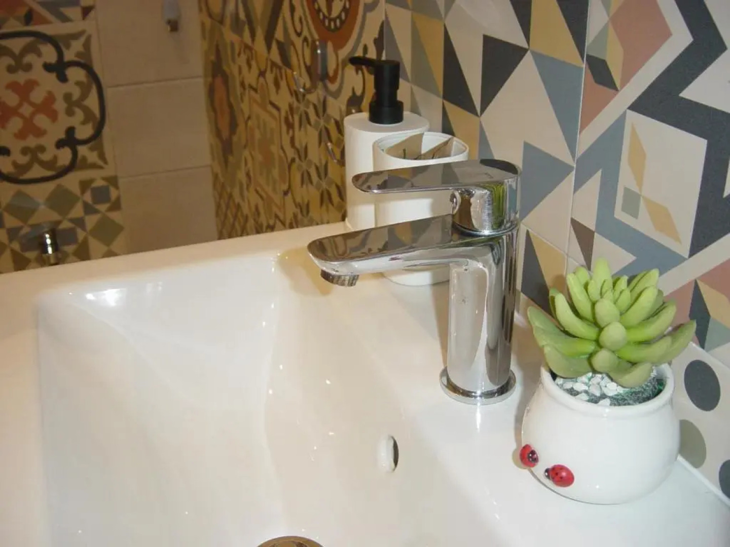 kissunderthemoonapartments