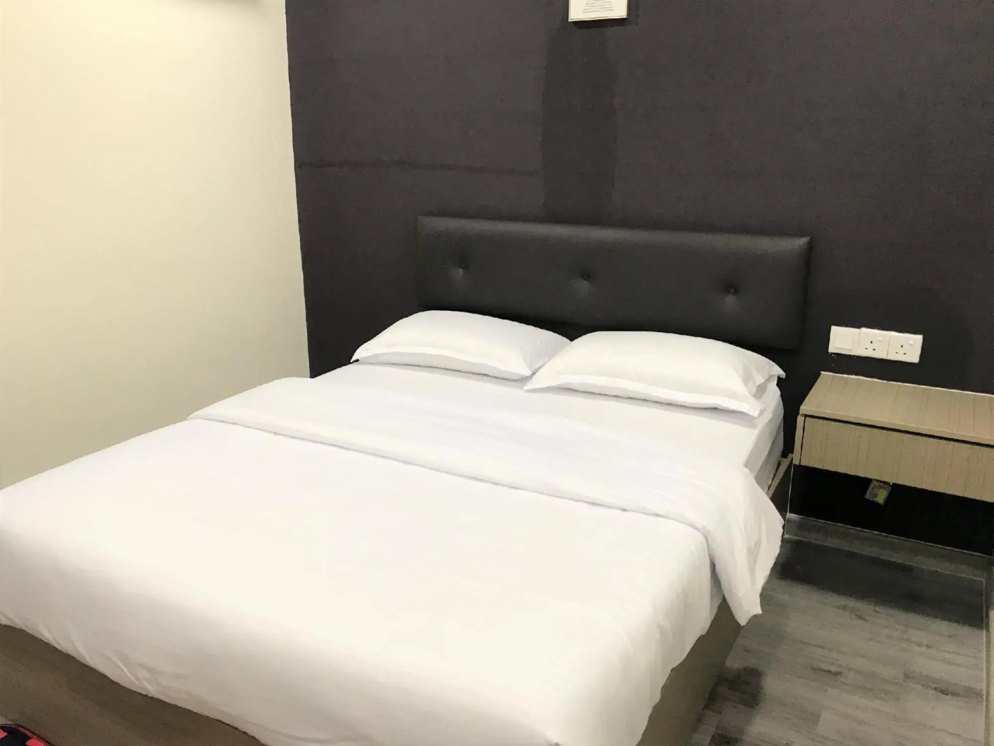 OYO 90506 Z Stay Inn Hotel