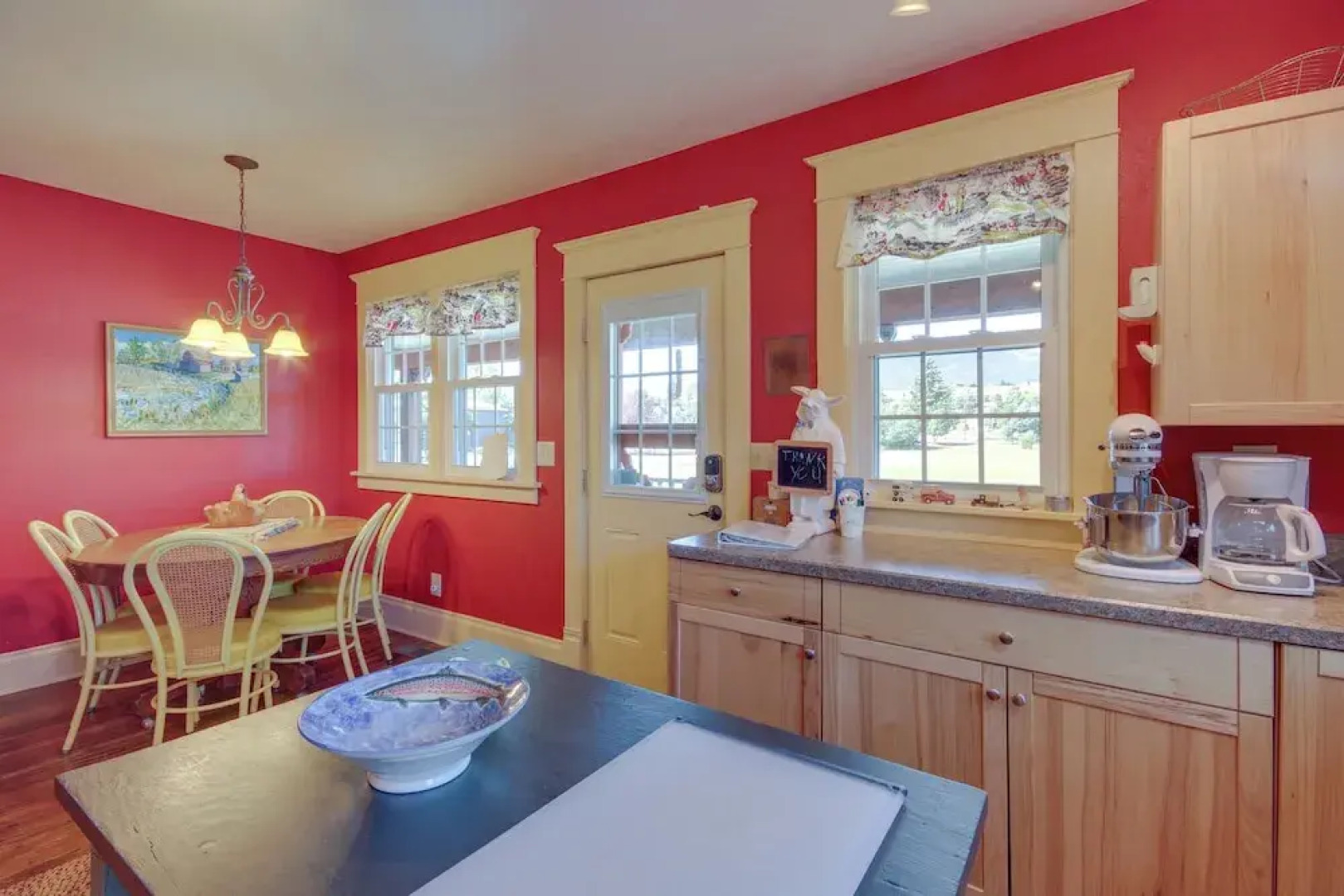 Large Family Home w/ View, 1 Mi to Red Lodge Ski!