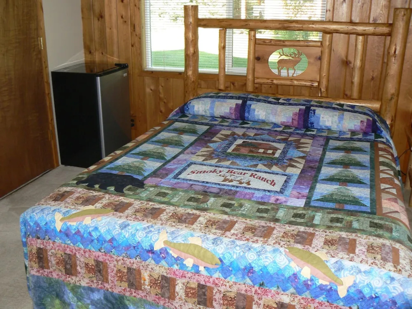 Smoky Bear Ranch Bed & Breakfast & Cabins