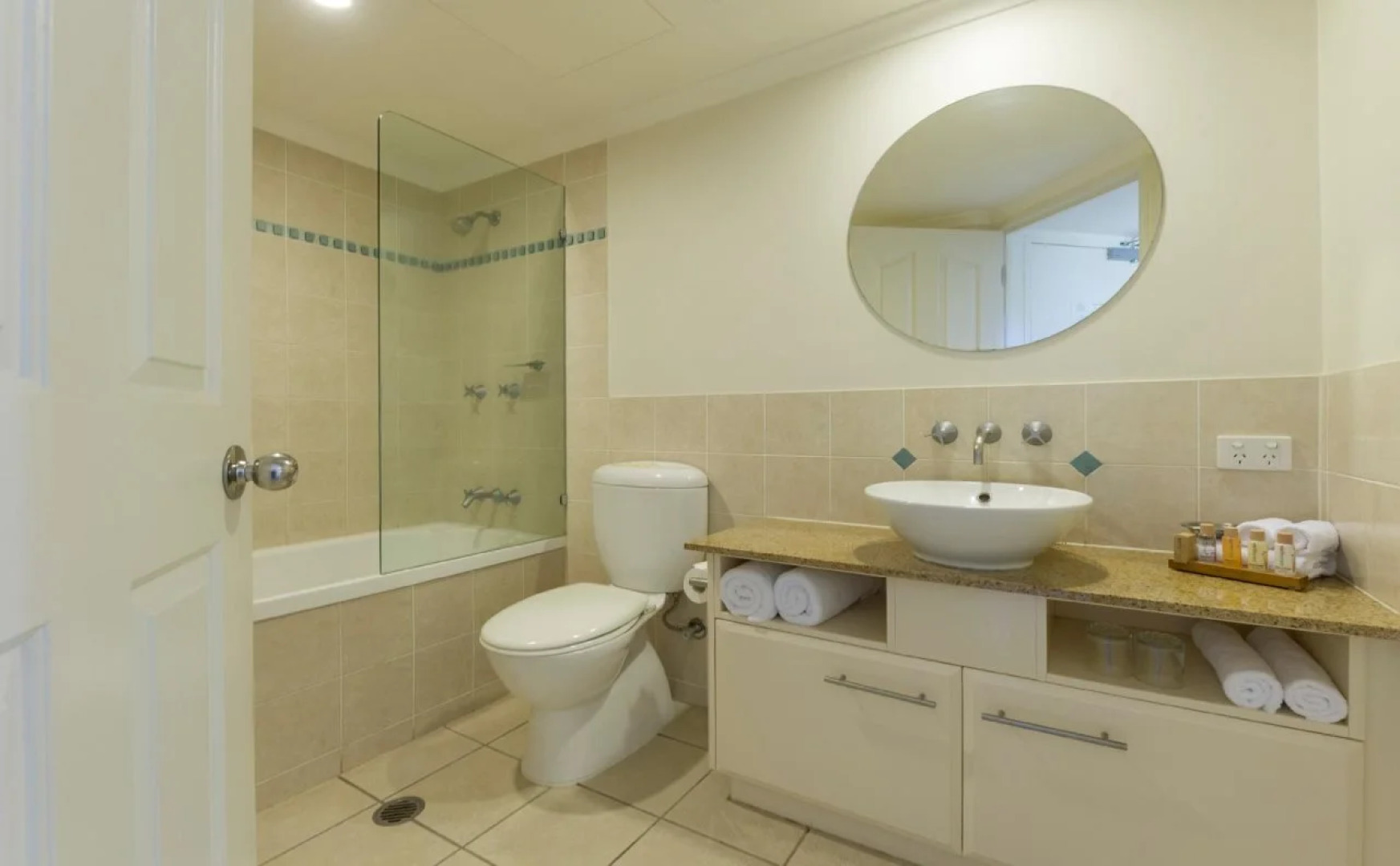 Meridian Port Douglas - Adults only