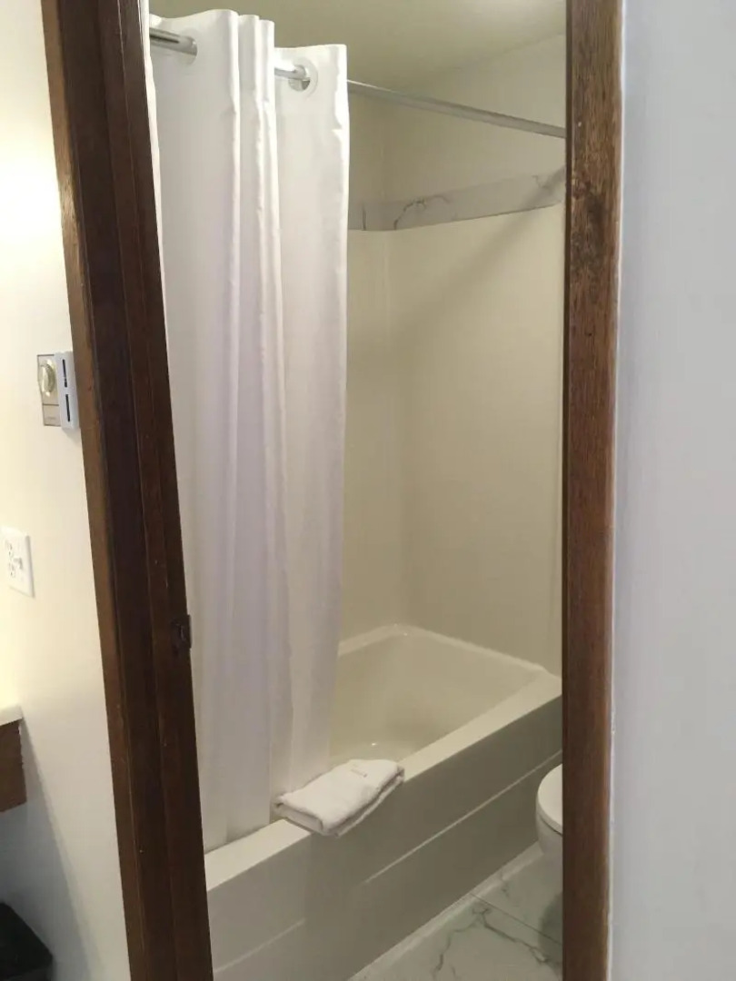 Christina Lake Village