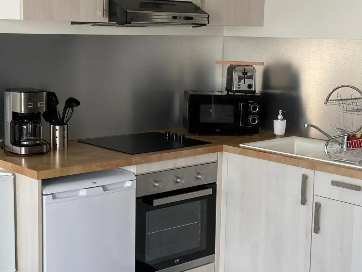 Grand studio confortable et spacieux avec terrasse