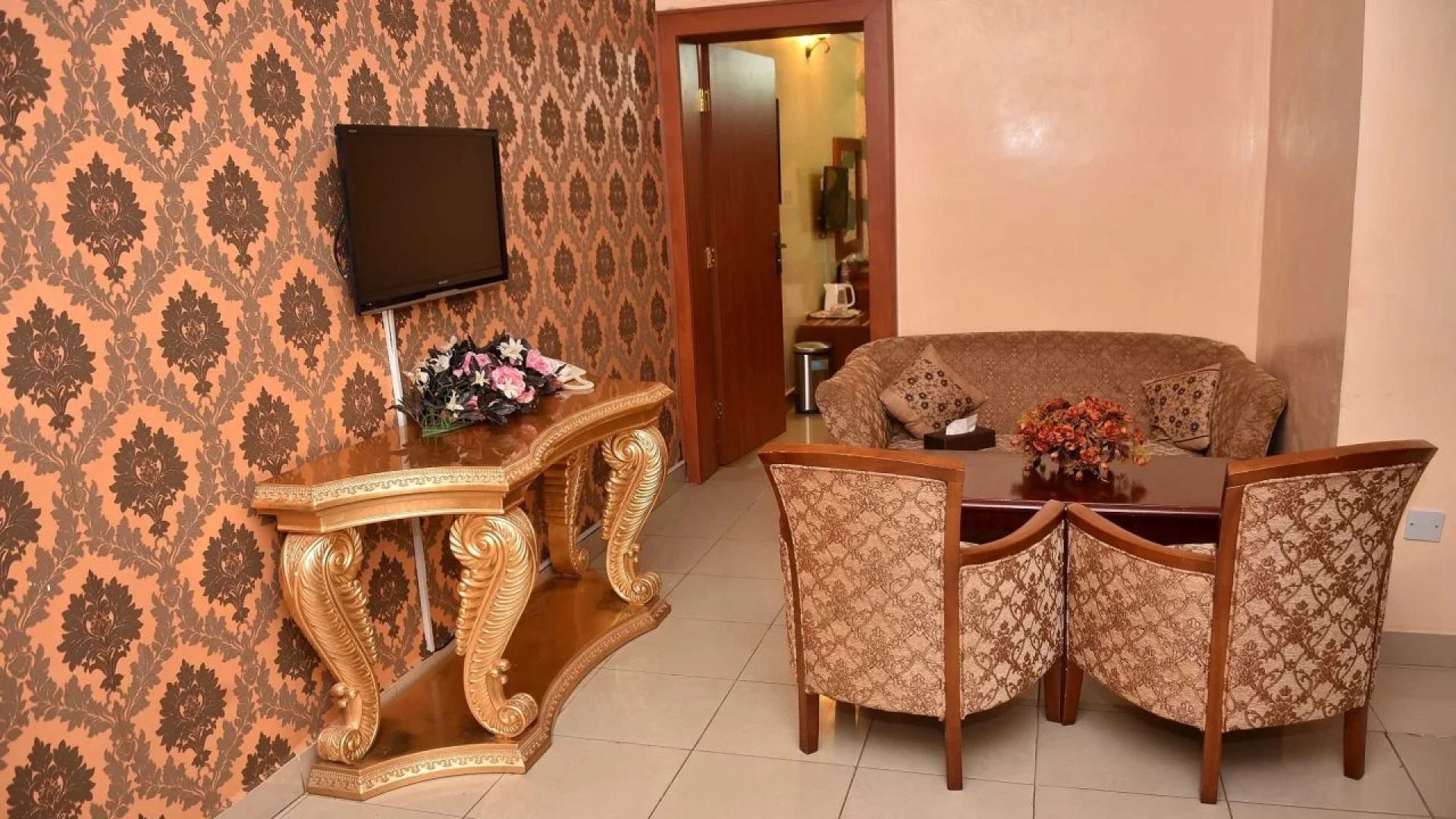 Petrus Hotels Royale