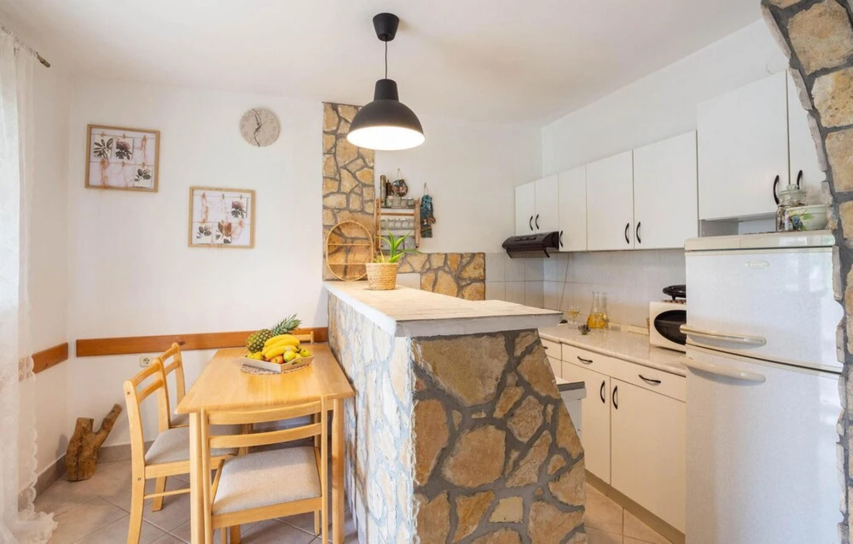 Nice Home in Rukavac With Wifi and 4 Bedrooms