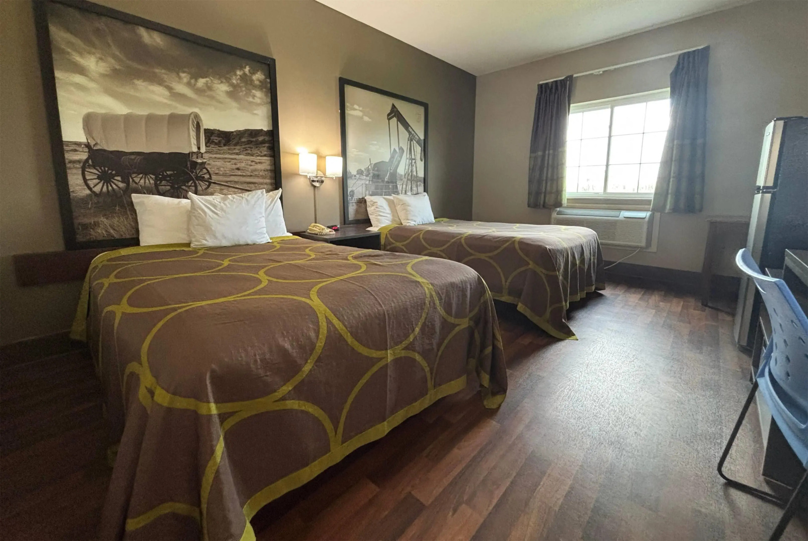 Super 8 by Wyndham Grayville