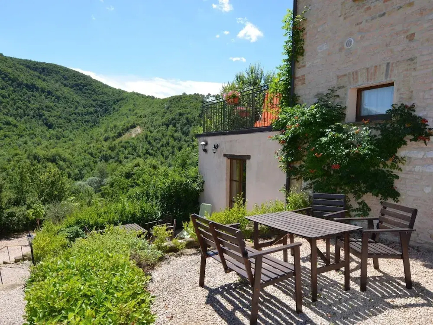 Tasteful Apartment in Pergola With Terrace