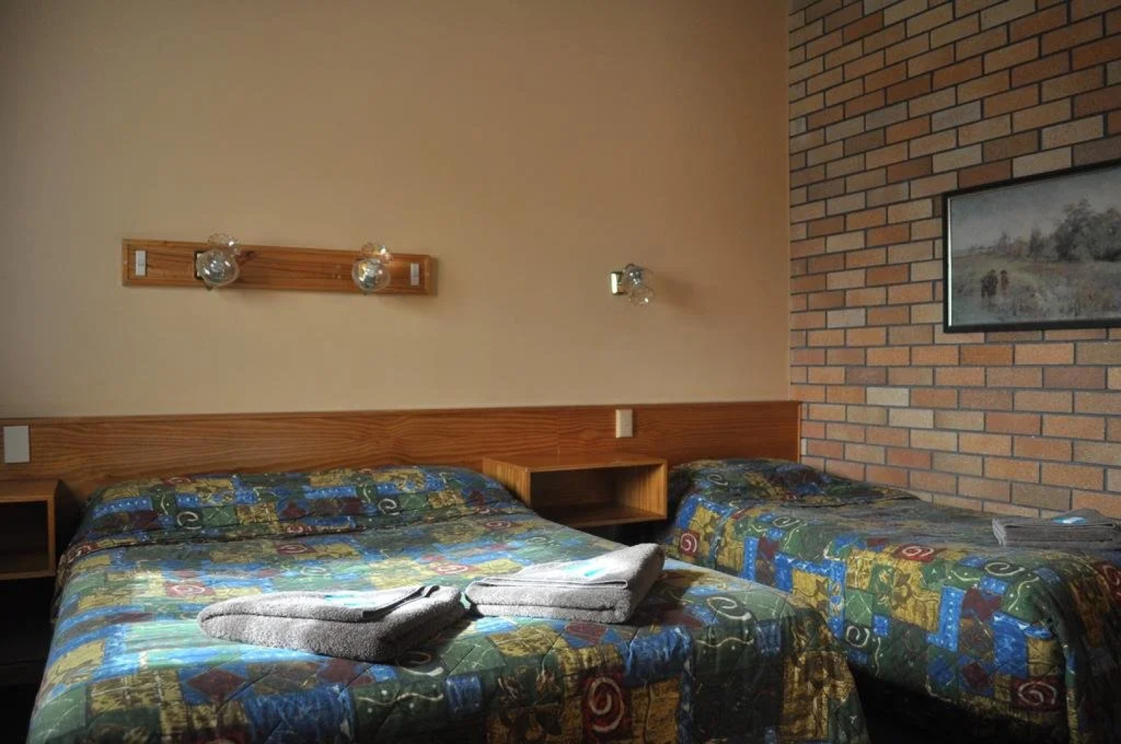 All Travellers Motor Inn