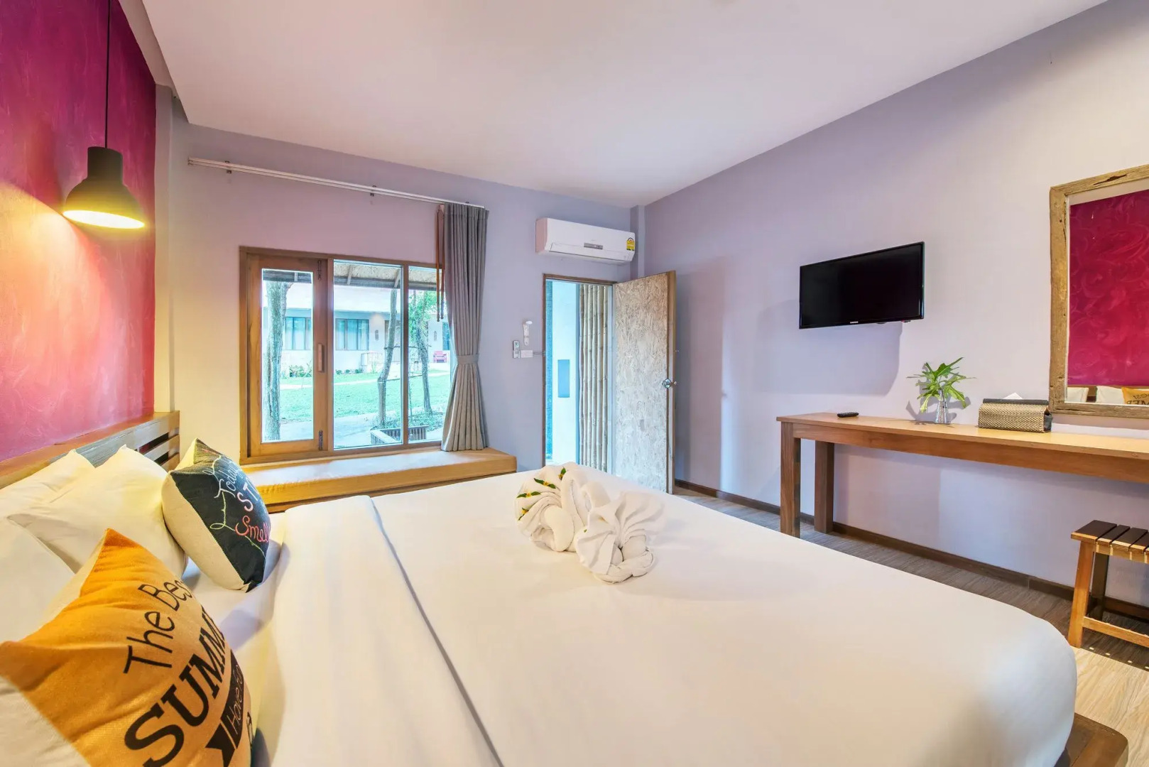 Bar And Bed (sleepless Society @ Samed)