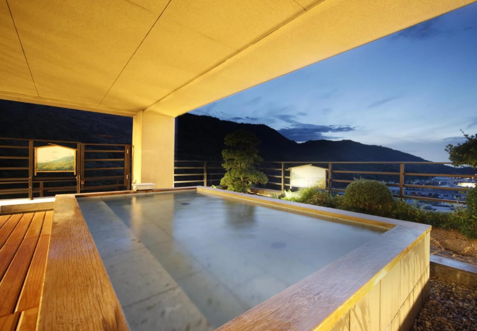 Kotohira Onsen Kotosankaku