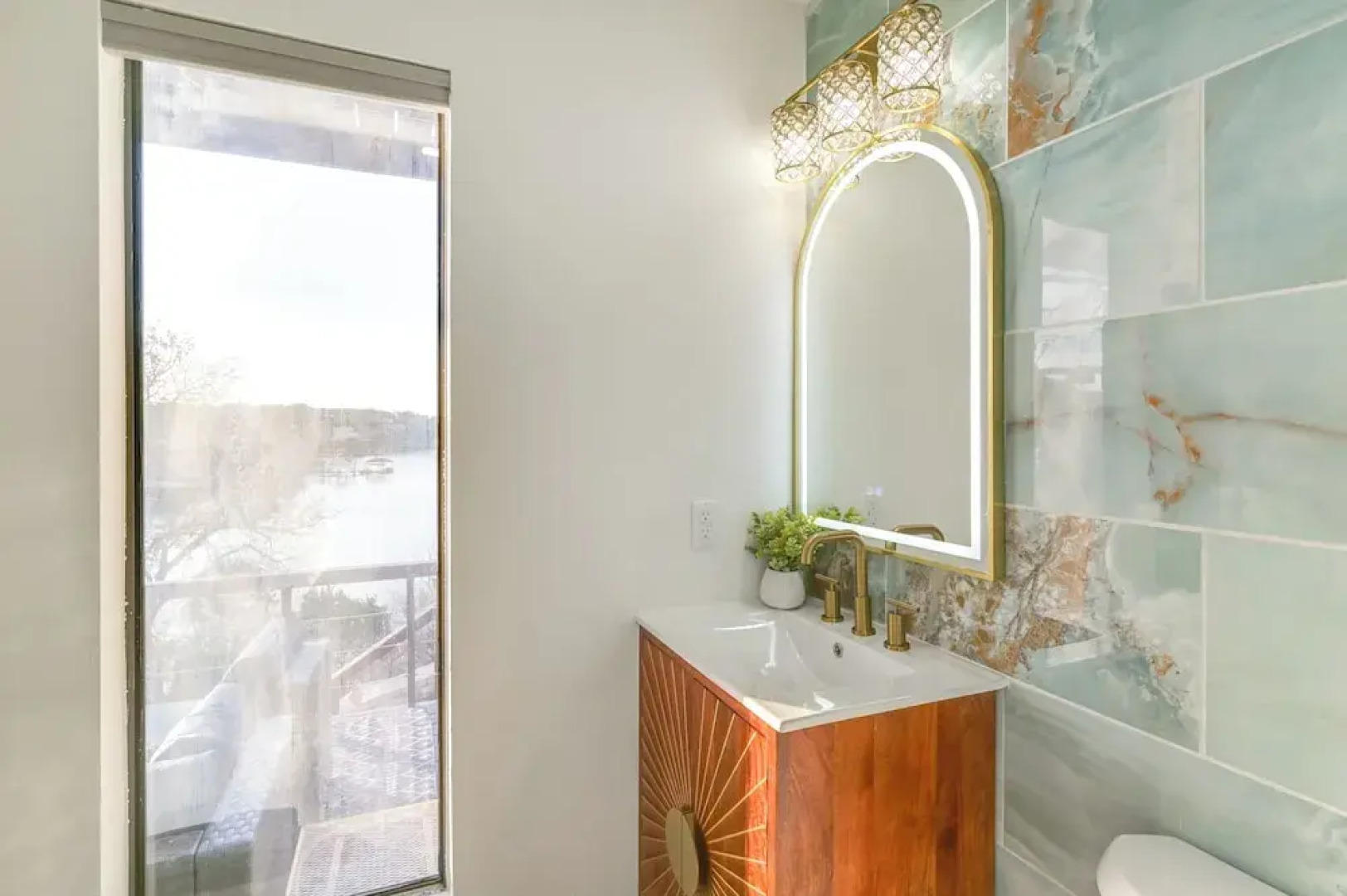 Luxe Lake Granbury Retreat: Dock, Deck & Game Room