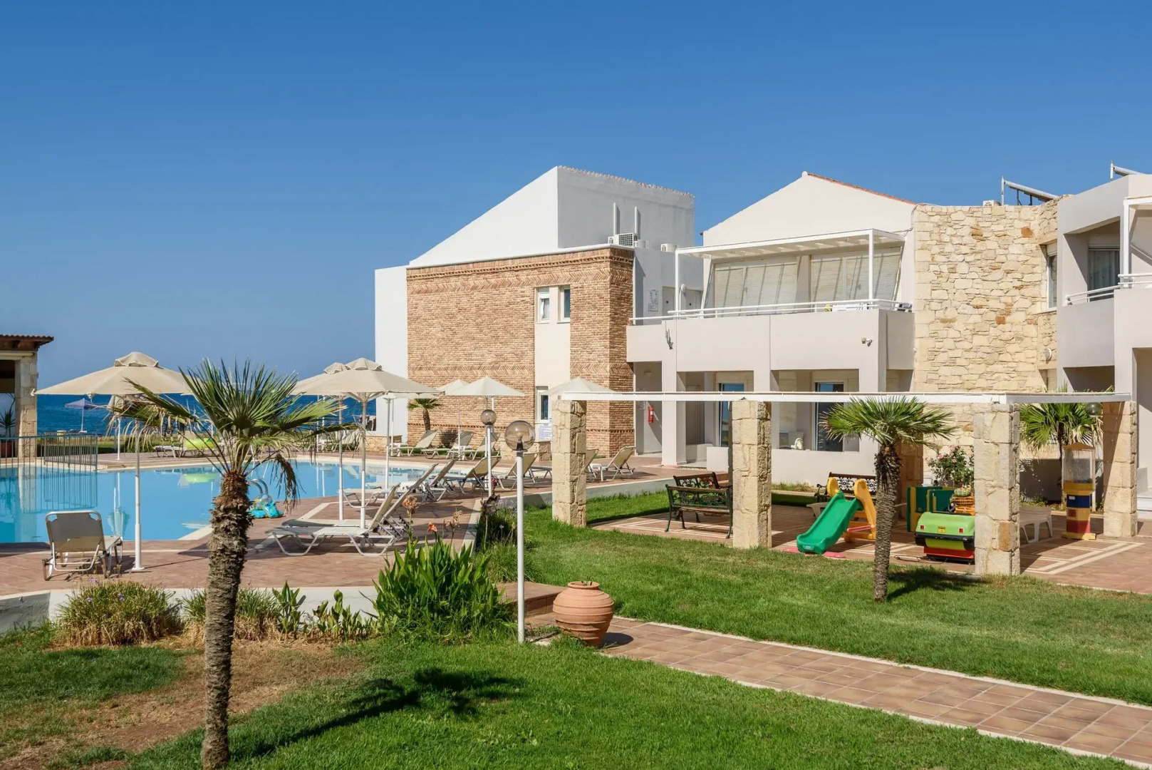 Kostakis Beach Hotel