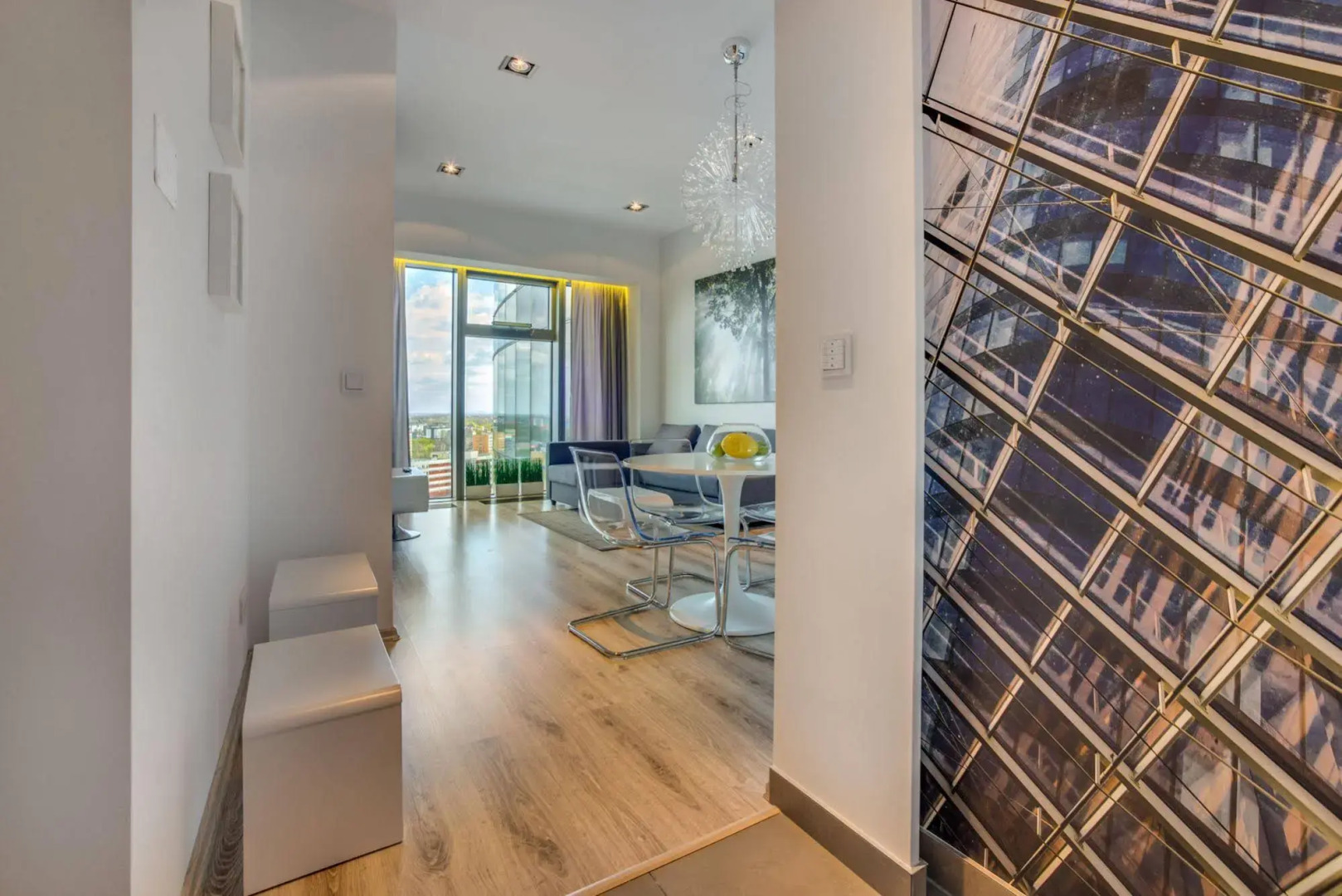 In The Sky - Sky Tower Apartments