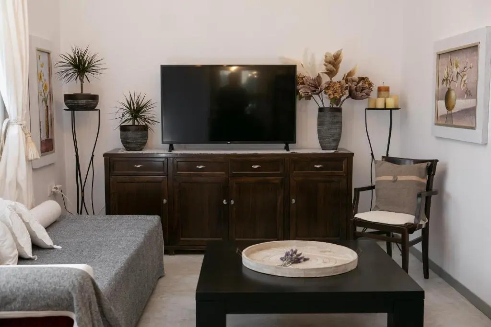 white house apollon naxos