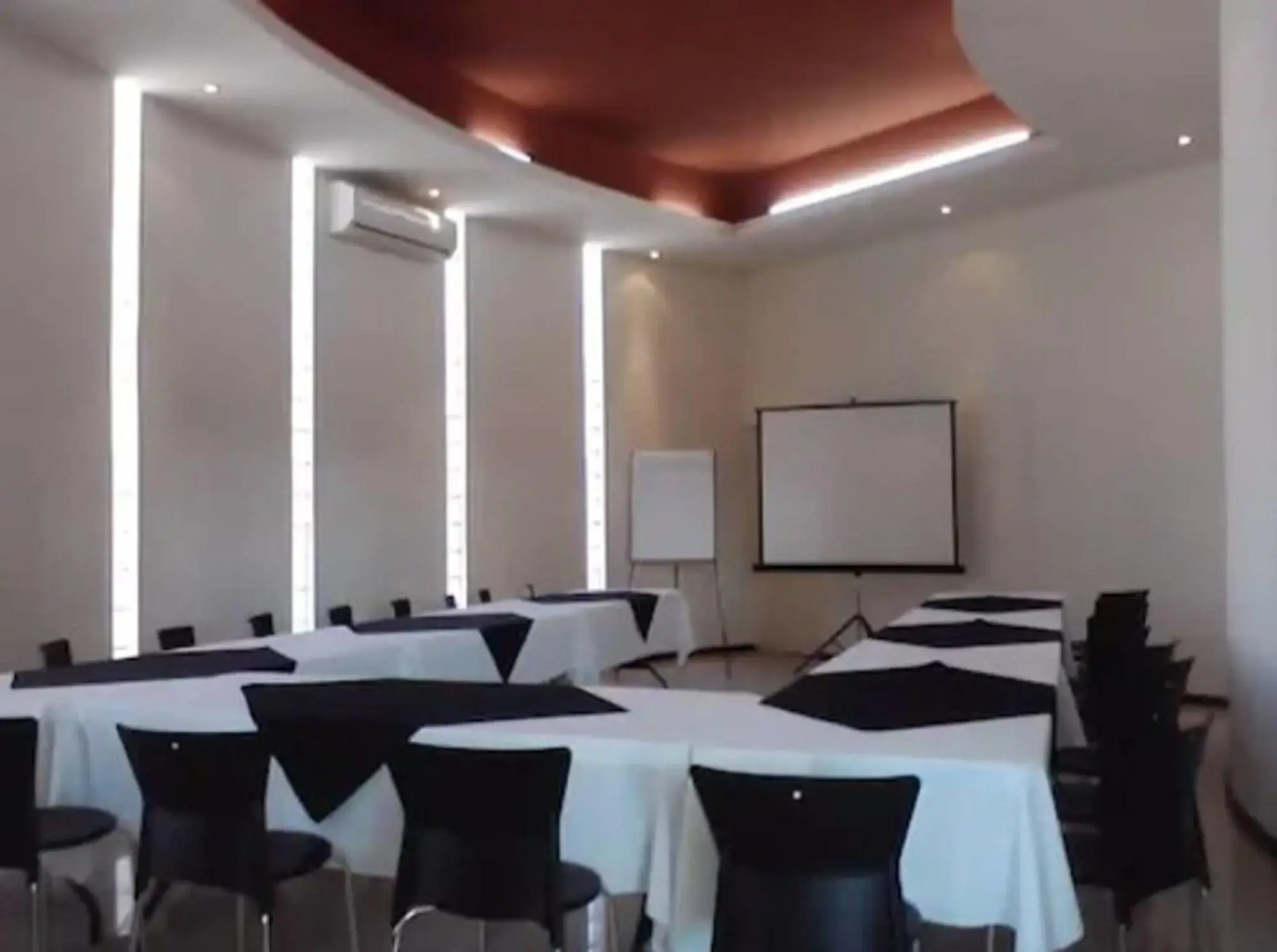 American Inn Hotel & Suites Delicias