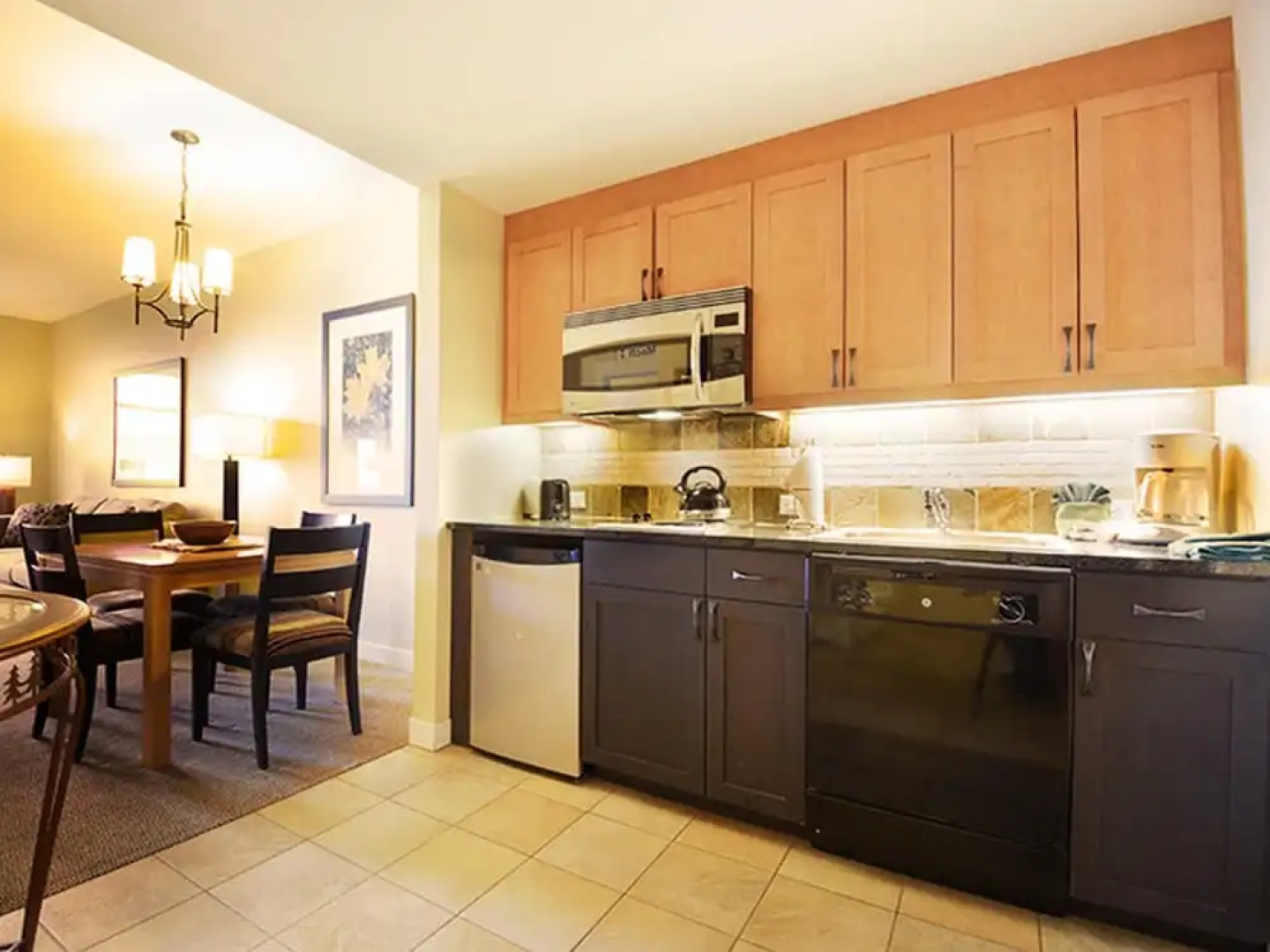 Founders Pointe 4646