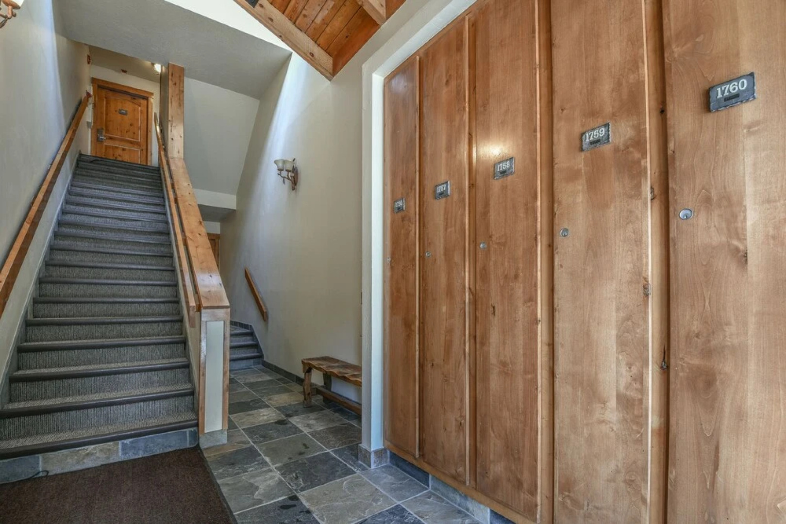 Montezuma 1771 by SummitCove Vacation Lodging