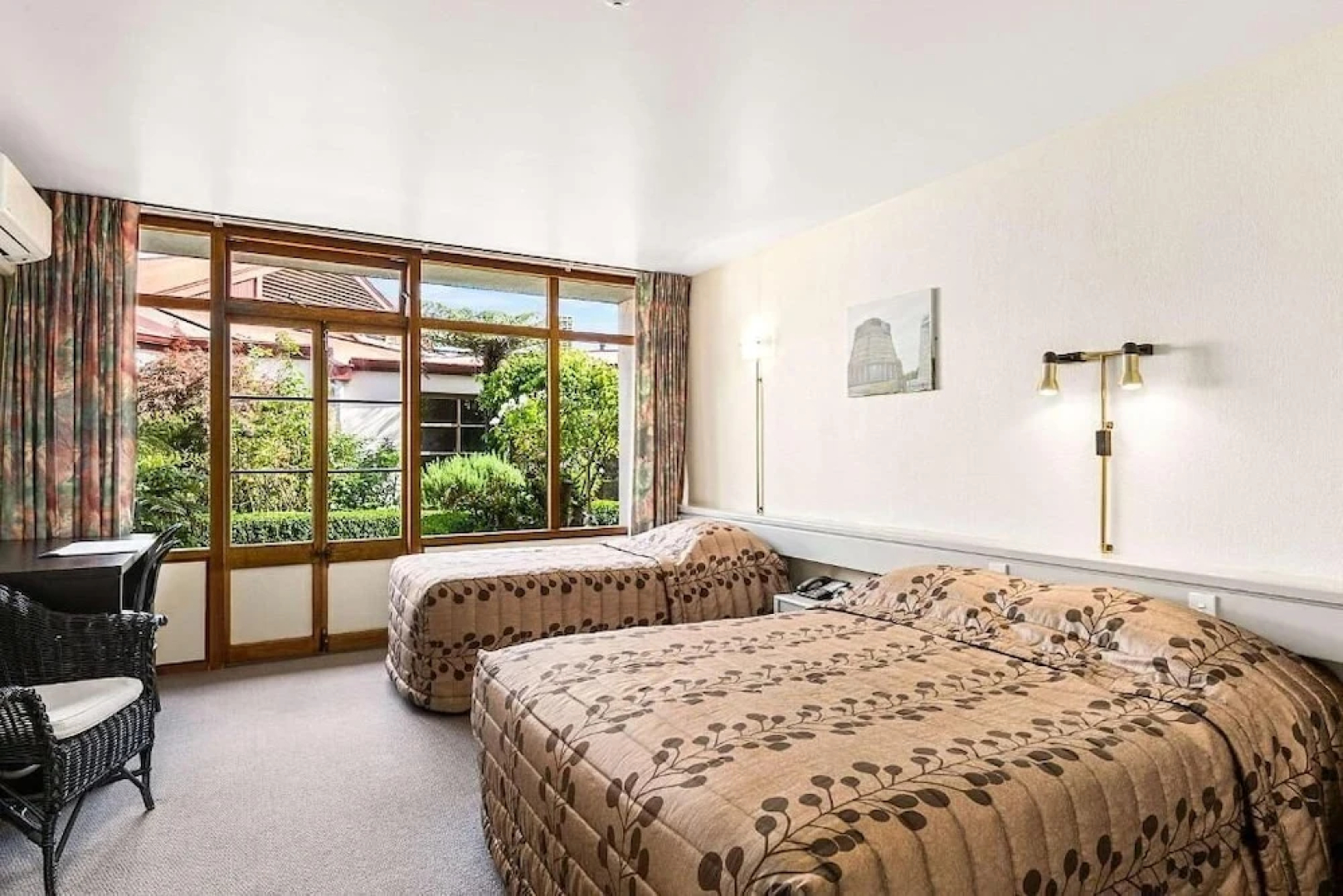 The Angus Hotel
