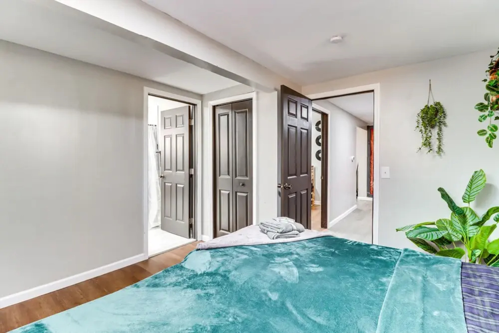 Pet-friendly Tobyhanna Retreat w/ Deck & Playset!