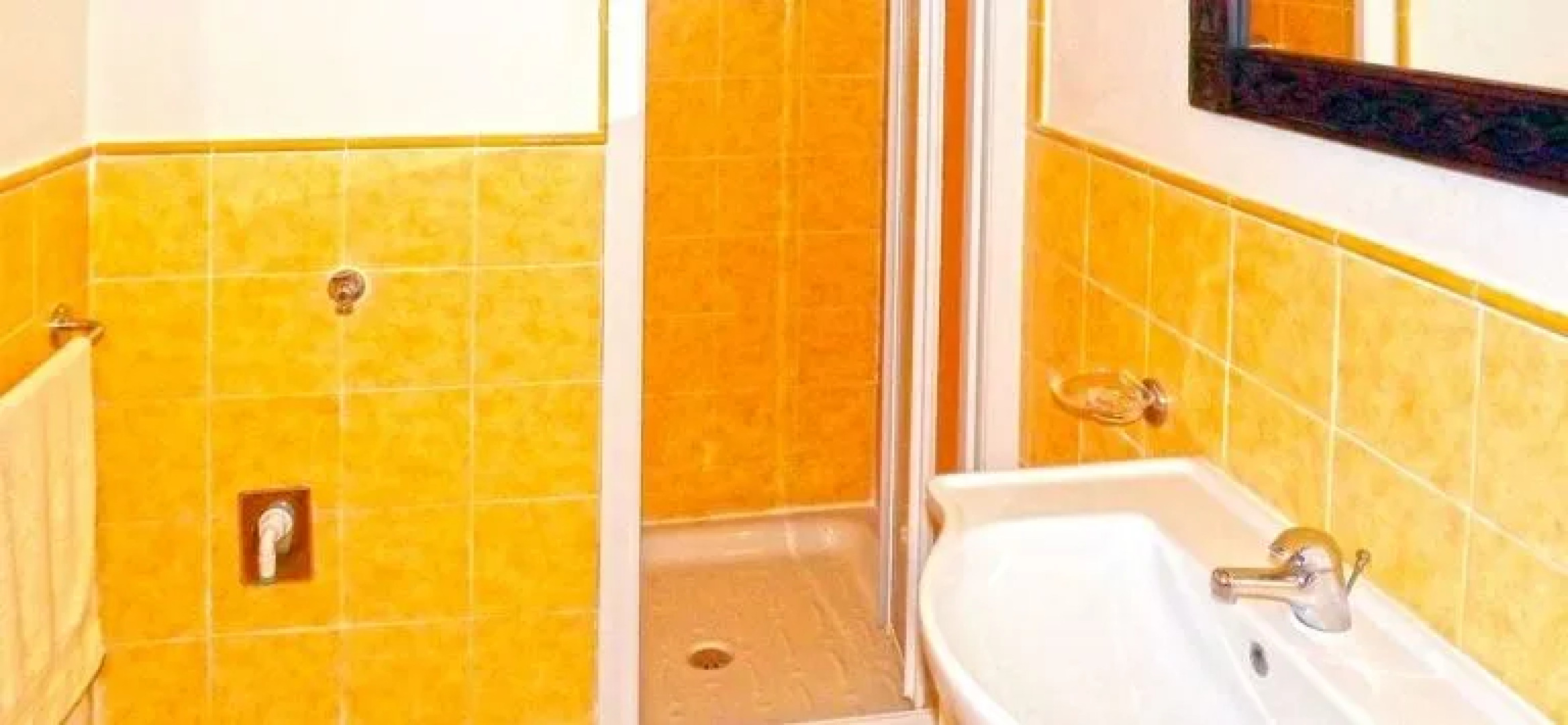 Djadsal Moradias Tropical Resort