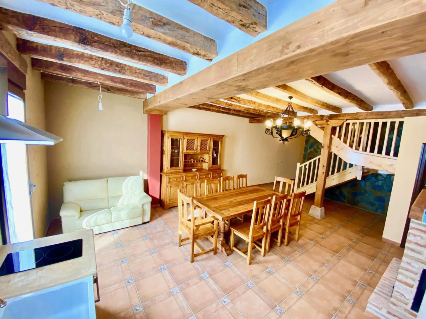 La Parada de Jimena-Casa rústica rodeada de bodegas en Rueda