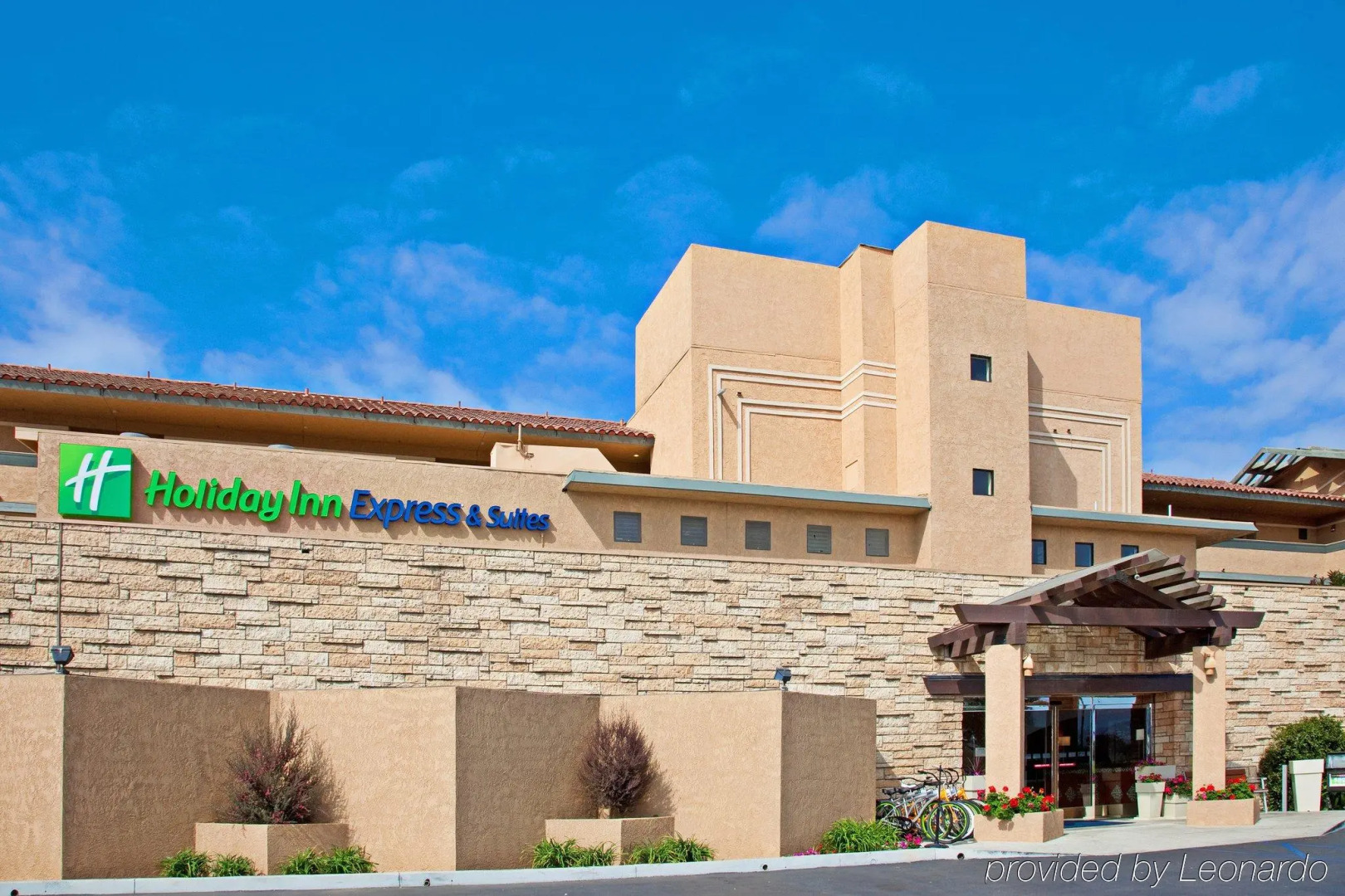 Holiday Inn Express Hotel & Suites Ventura by IHG