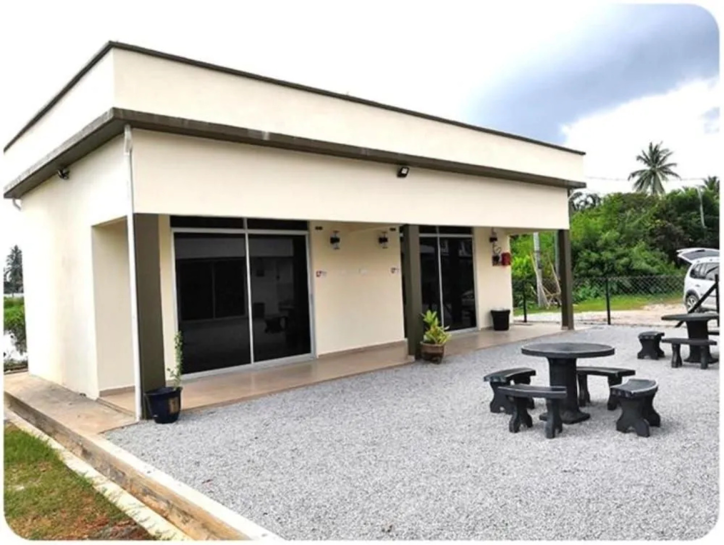 OYO Home 90389 Haji Hassan Guesthouse