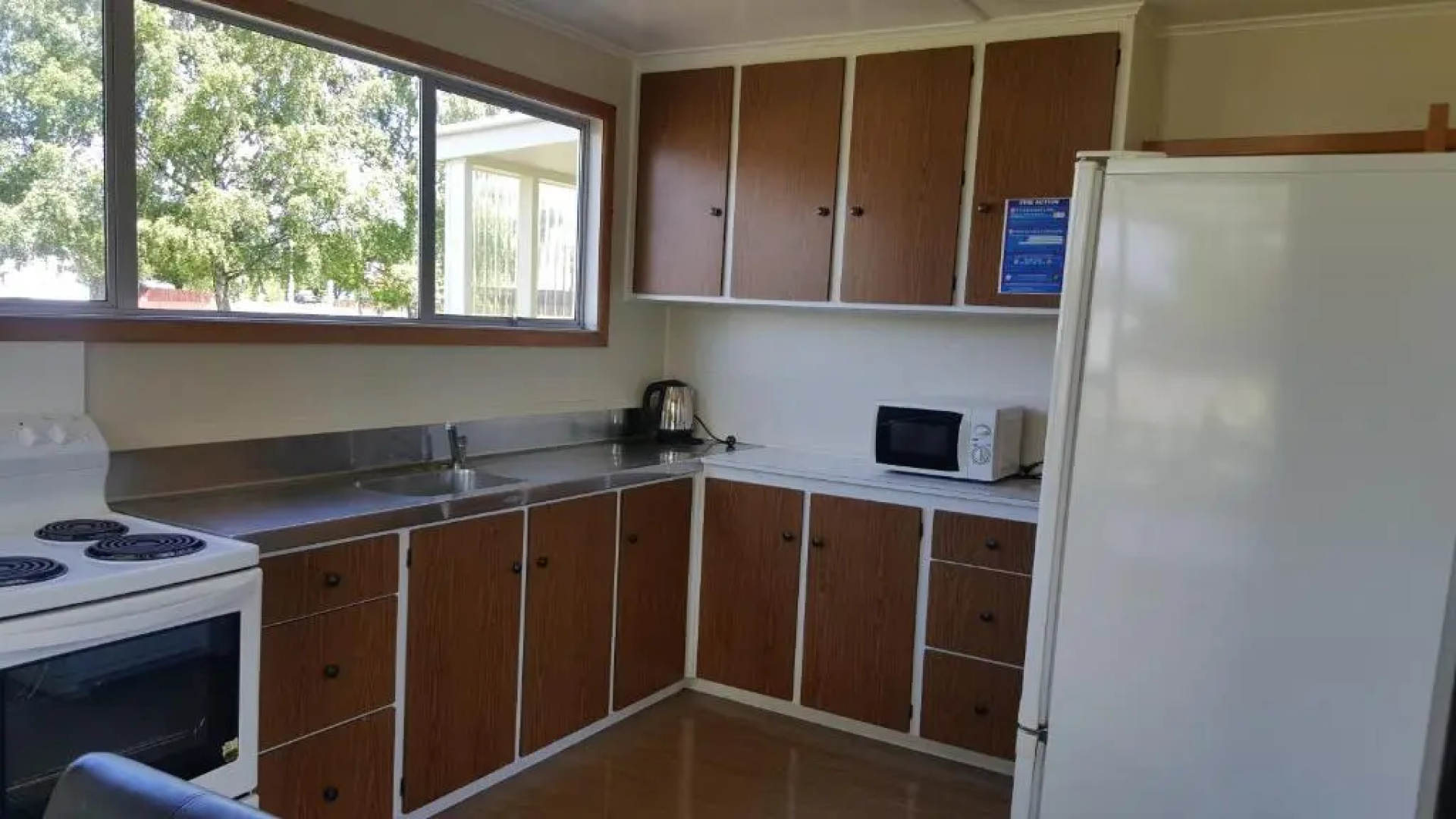 High Country Motel and Backpackers