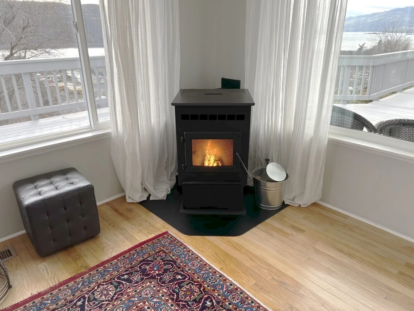 Point Lyle 3 Bedroom Home by RedAwning