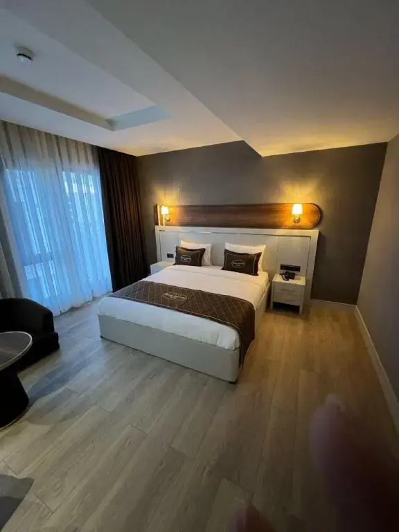 Roccia DownTown Otel