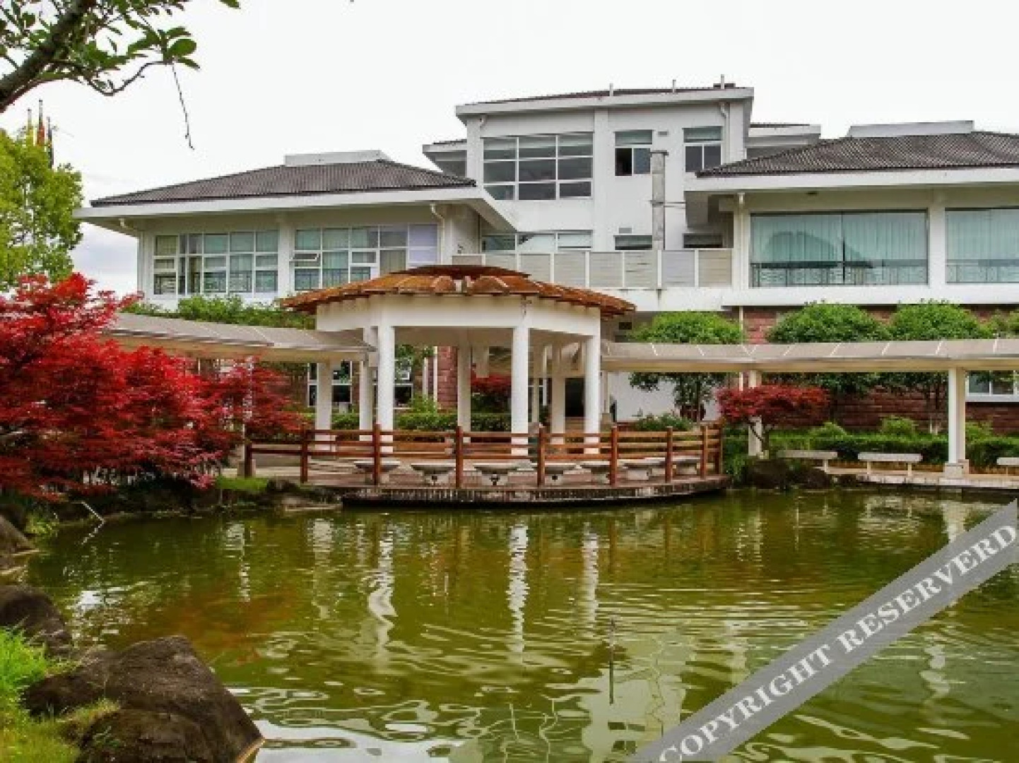 Wangfeng Gaden Hotel