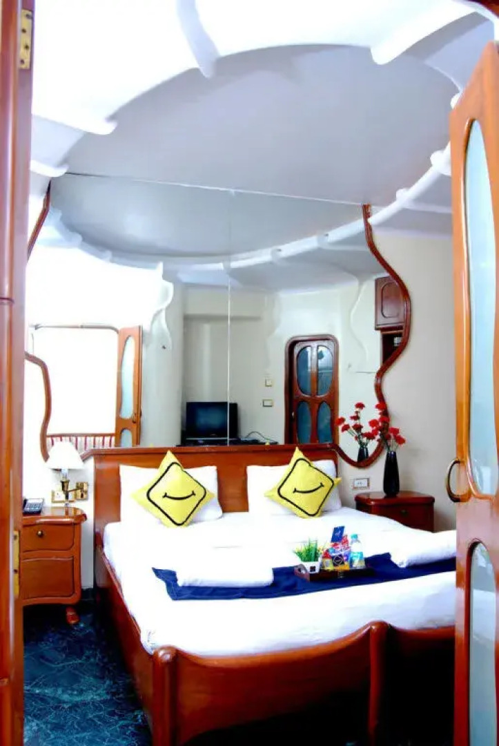 Vista Rooms Near Intl Mumbai Airport