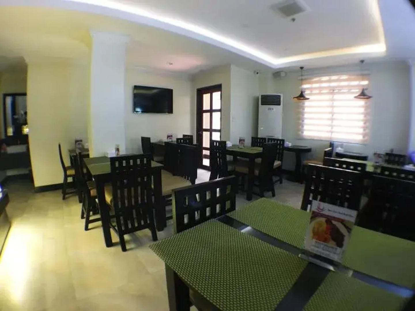 West Loch Park Hotel Vigan