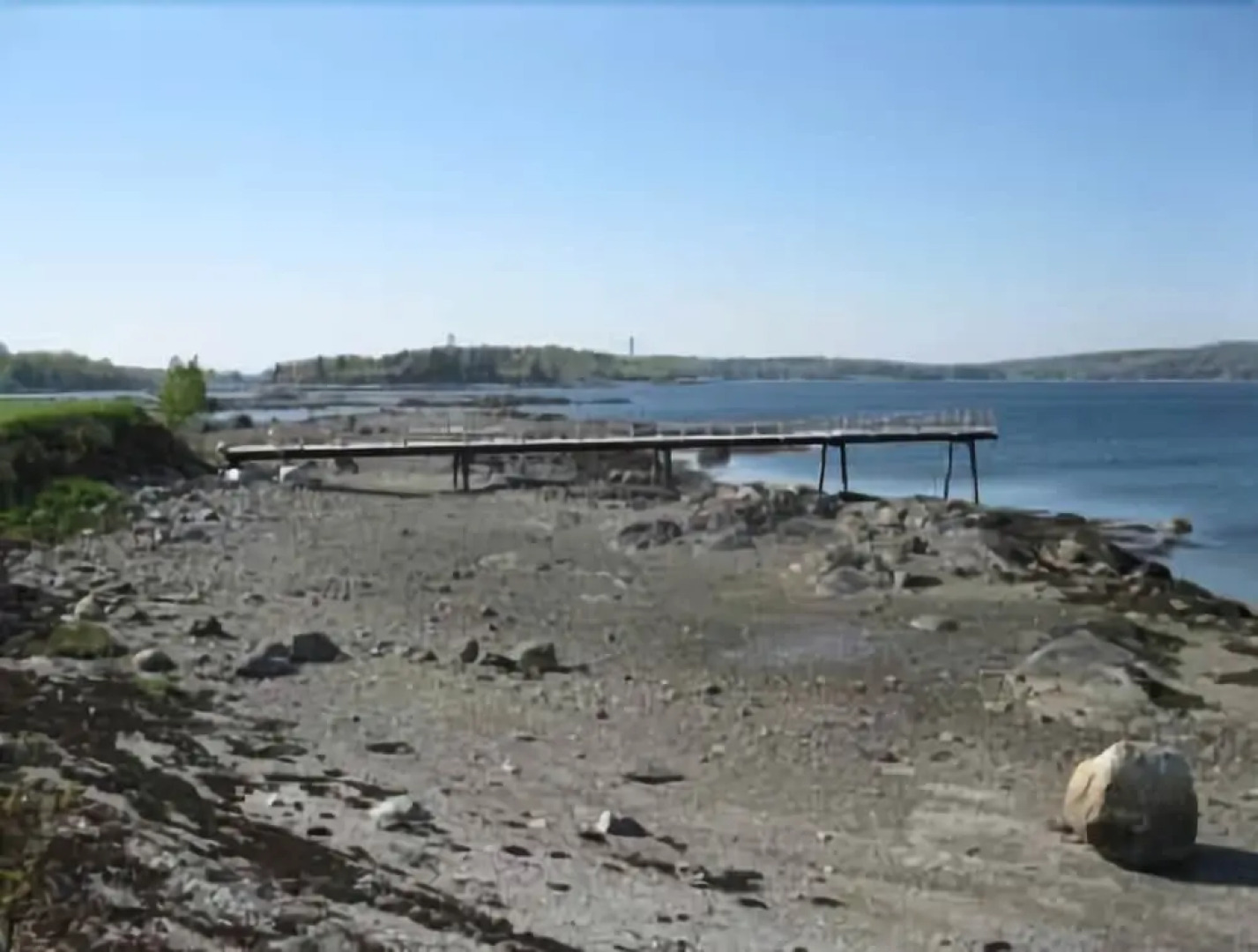 Point Field Cottage - One Bedroom Home