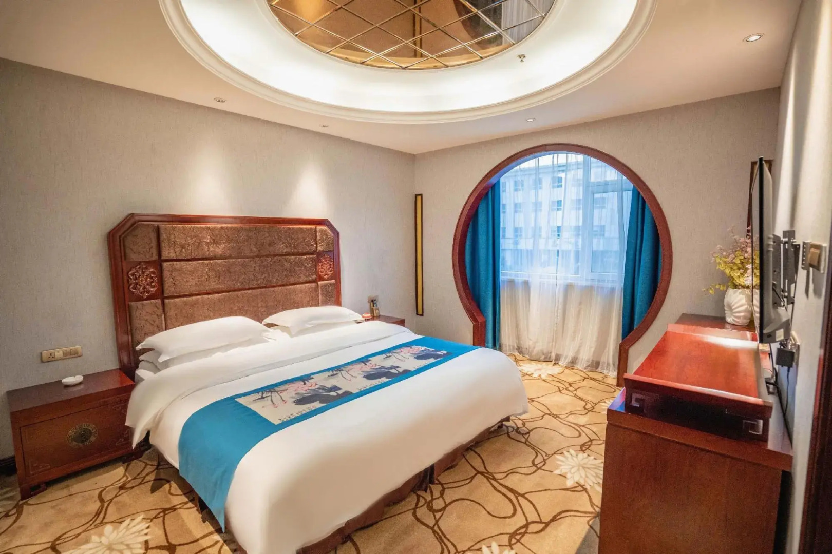 Tangyao Business Hotel