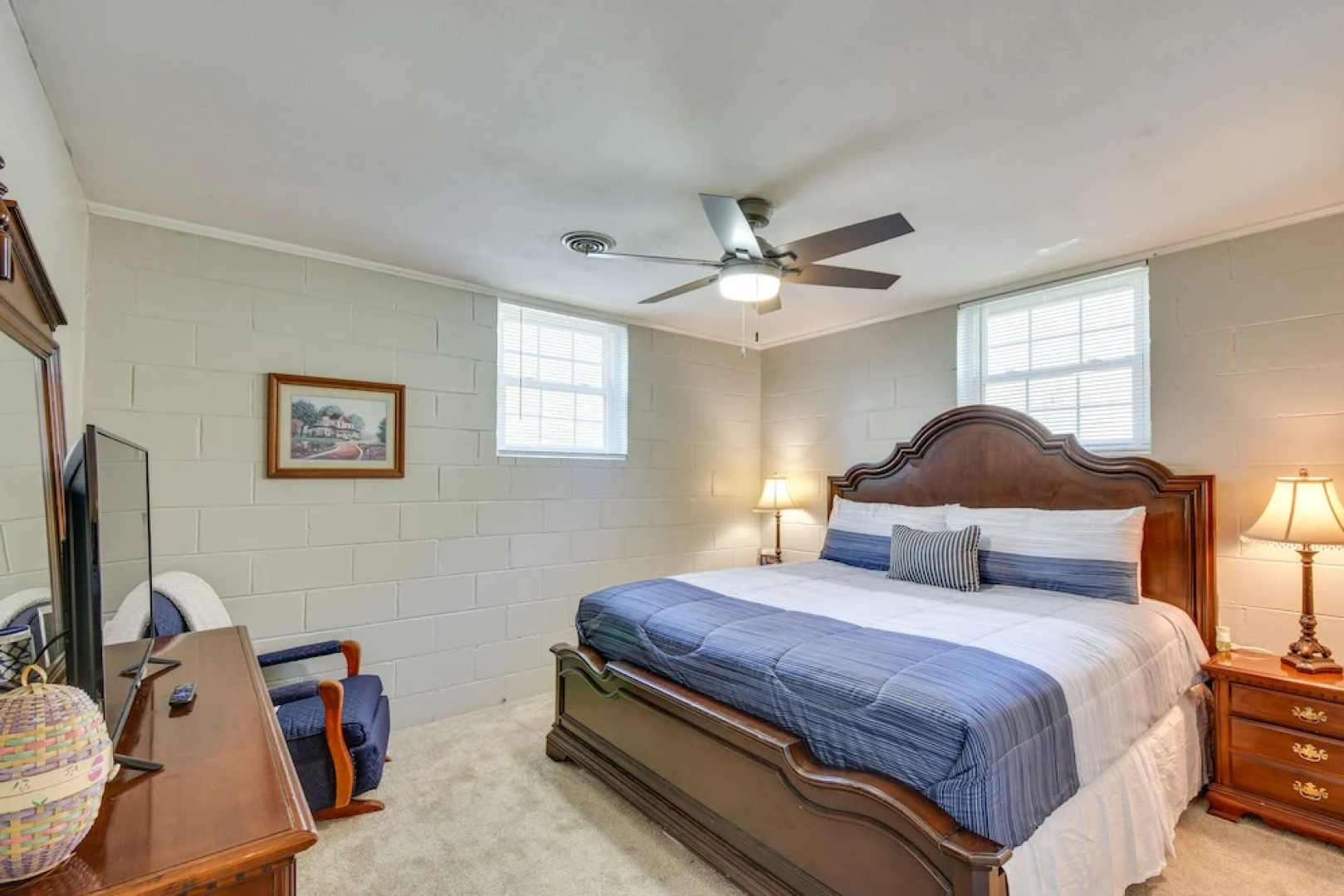 Seneca Abode w/ Furnished Deck < 10 Mi to Clemson!