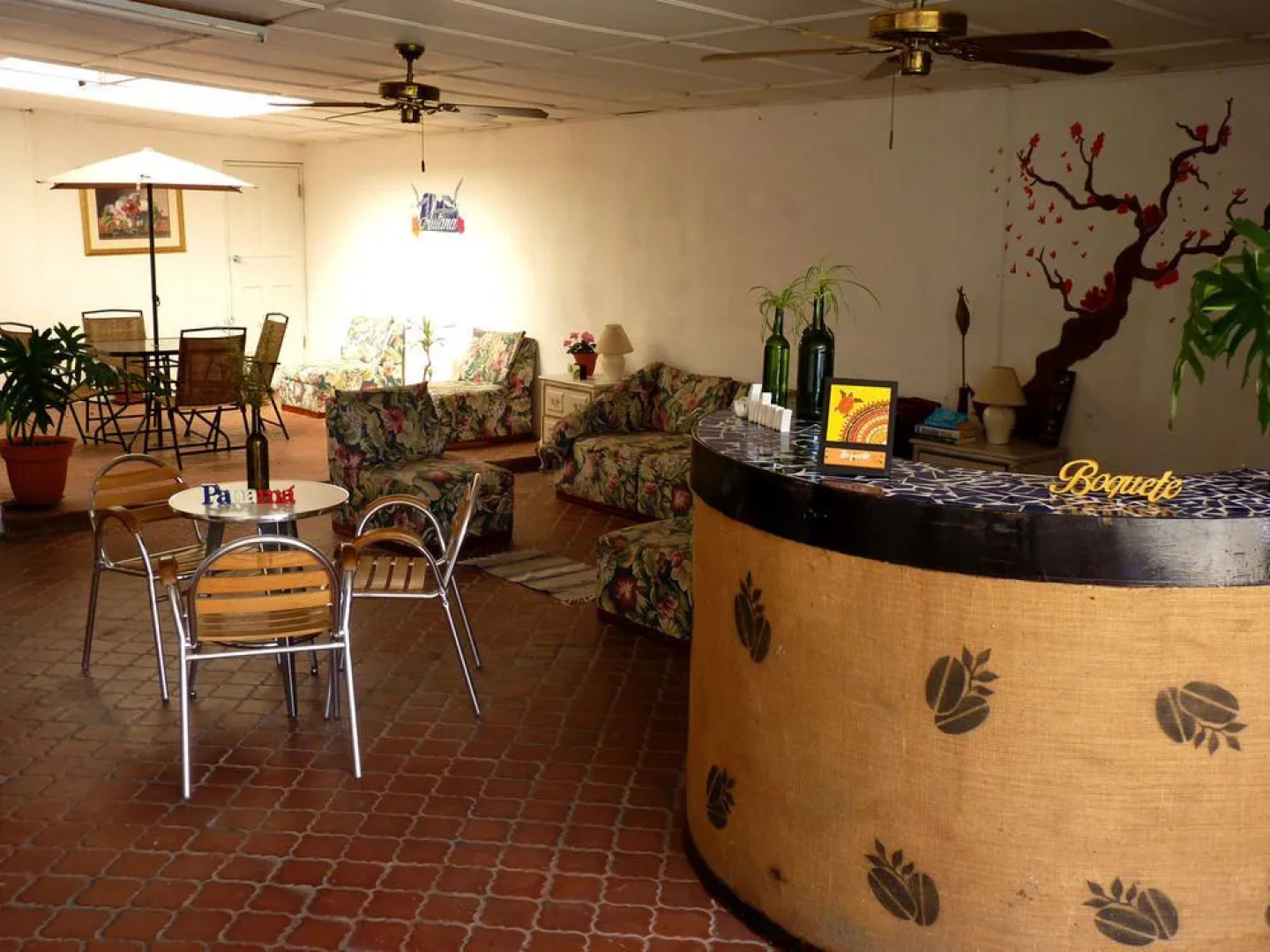 Autana Bed and Breakfast - Hostel