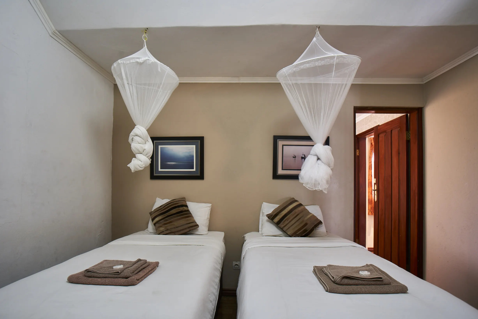 Catembe Gallery Hotel