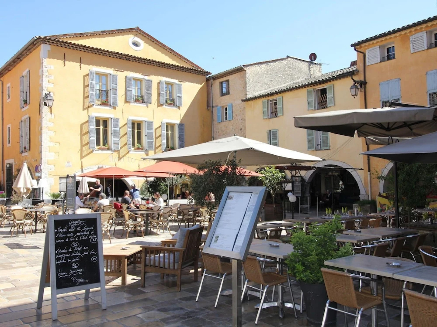 Luxurious Villa in Mougins With Swimming Pool