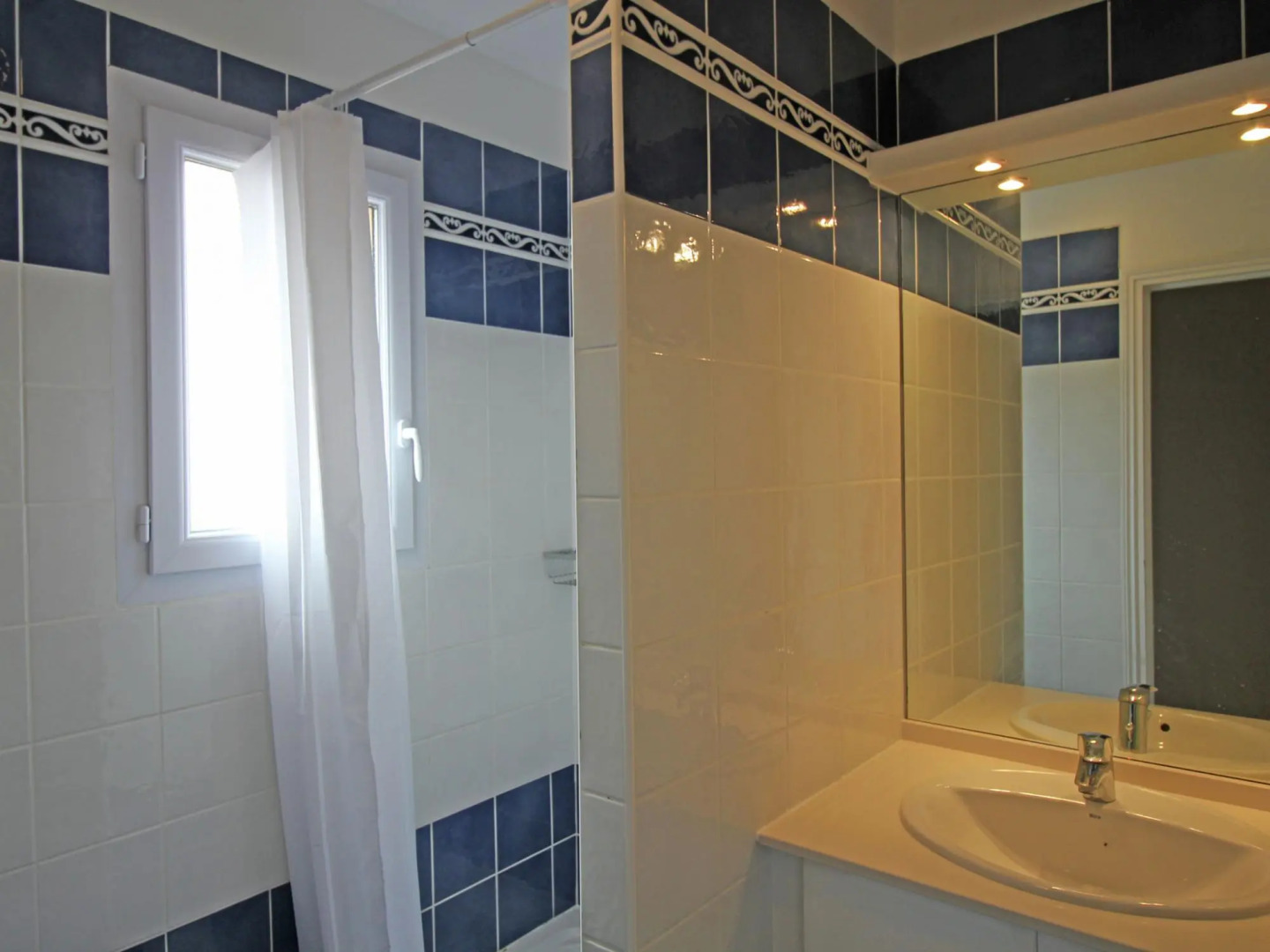 Luxurious Holiday Home in Les Issambres with Swimming Pool