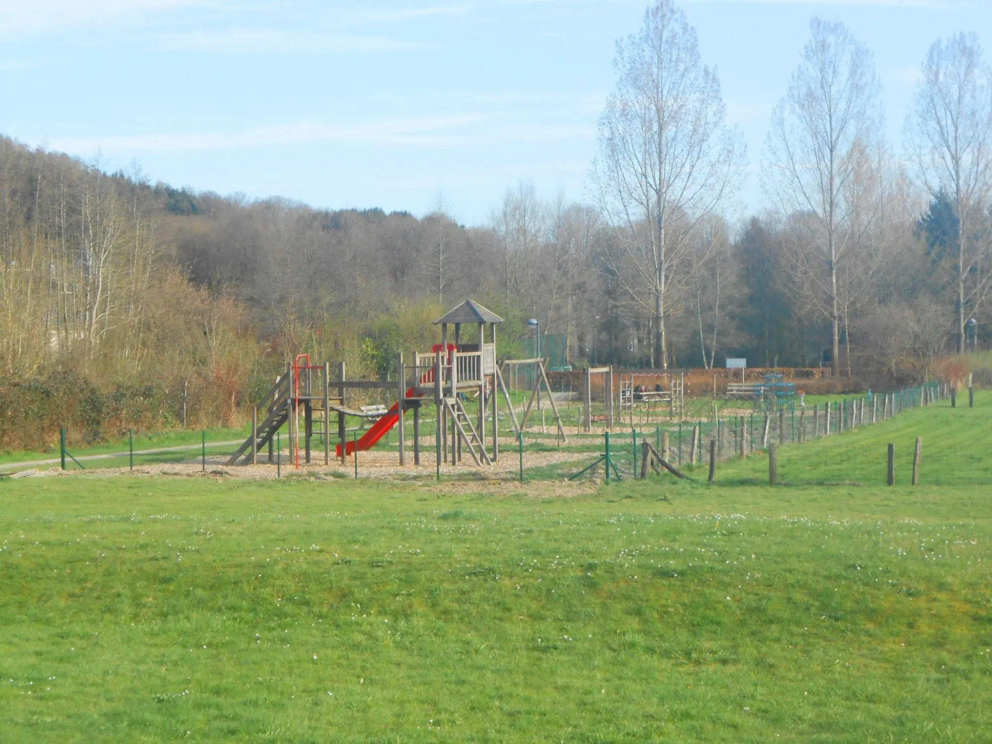 Pleasant Holiday Home in Herbeumont near Semois River