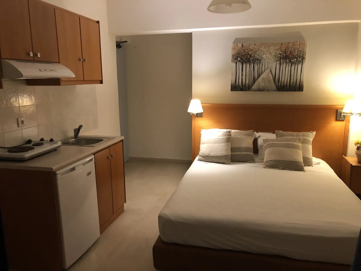 Philippos Studios & Apartments